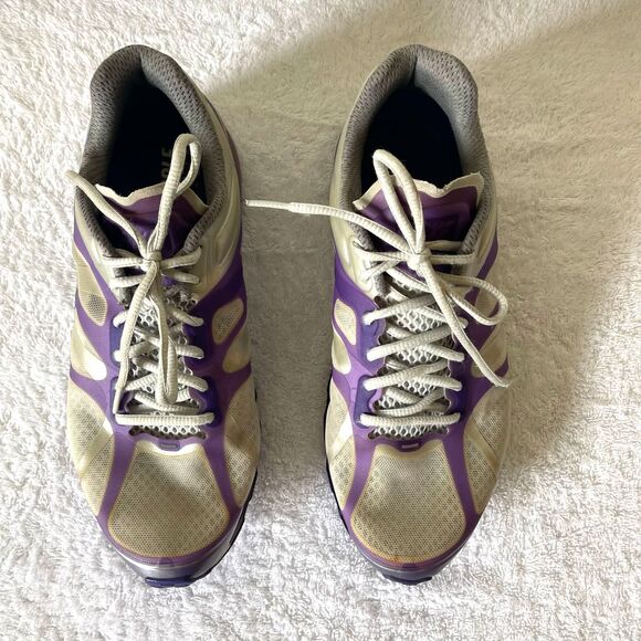 Nike Women's Air Max Running Sneakers Gray Purple Shoes Size 10 - Picture 2 of 11